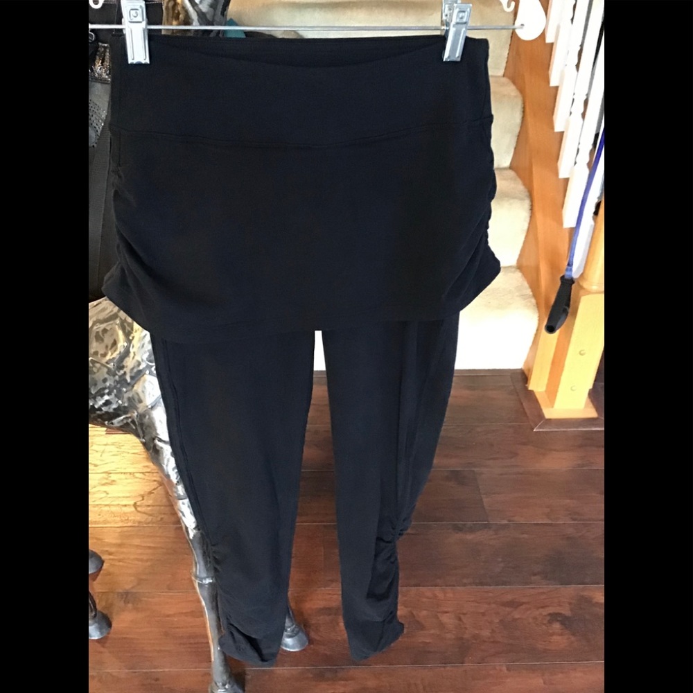 ATHLETA skort / 2 in 1 leggings small